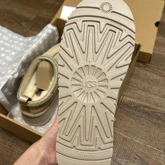 UGG Tasman Slippers Mustard Seed - Picture 6 of 6